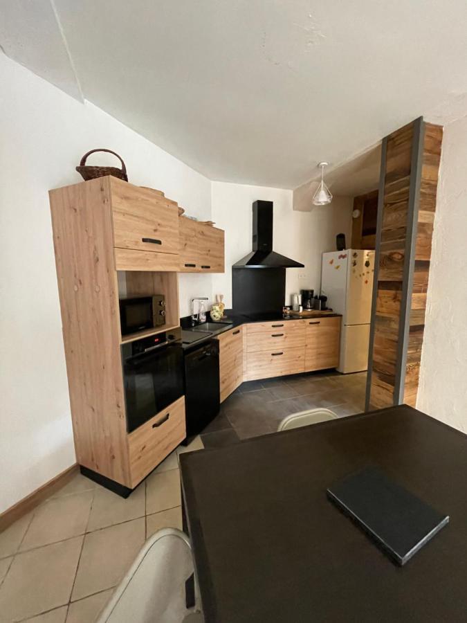 Appartement avec extérieur La Giettaz domaine skiable Megeve Combloux La Giettaz navette gratuite et télésiège à 2km Extérieur photo